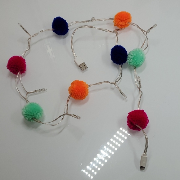 Light up phone charger. Apple - Picture 2 of 7